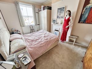 Bedroom- click for photo gallery